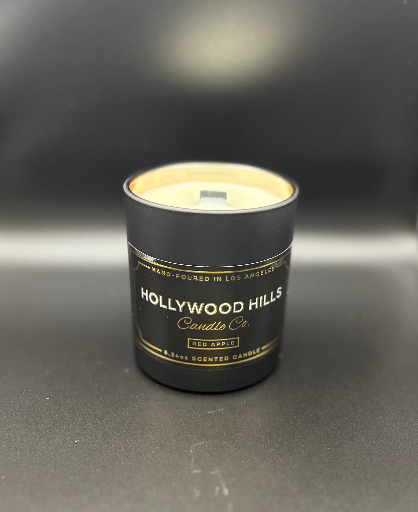 Red Apple: 8.24 oz Wooden-Wick Scented Candle